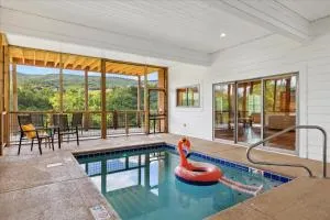 Private Pool Hot Tub Air Hockey Mountain Views Large Patio - Brynwood Station - Waldens Creek