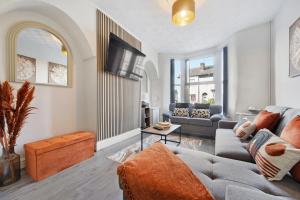 Miranda House - Air Host & Stay - Sleeps 7