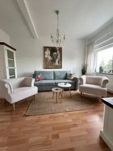 Stilvoll übernachten Nähe Flughafen Porsche Messe - 施科伊迪茨