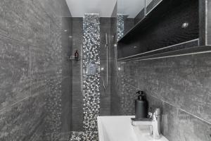 Stylish Flat with a Private Garden In Paddington