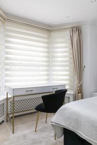 Stylish Flat with a Private Garden In Paddington