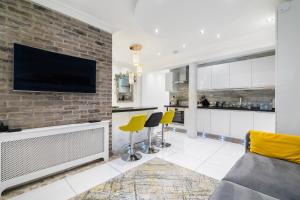 Stylish Flat with a Private Garden In Paddington