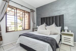 Exquisite 2 bedroom garden townhouse in the heart of Fourways,Sandton