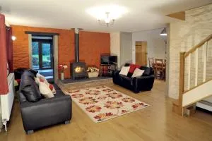 Caer-uchedydd Crymych - Llanwinio