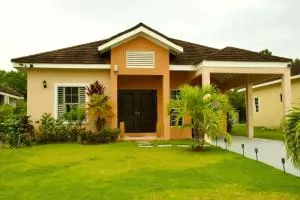 Paradise in Edgehill, Jamaica! - Content