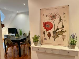 CALMFRANC ático abuhardillado con vistas al río y la montaña Avistamiento de ciervos en Canfranc Pueblo