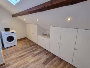 Elégance Provinoise aux pieds des remparts Classé