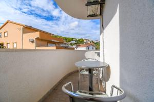 One-Bedroom Apartment - First Floor room in Apartments Jakov