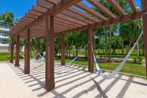 Seaside Serenity Retreat at Mareazul Norte- Studio