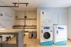 Família 5 - Apartamento no BelenzinhoPiscina