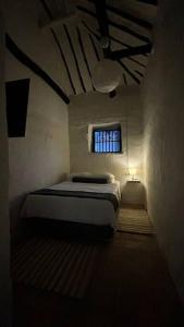 Minicasa en el centro del pueblo