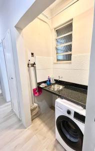 Apartamento duas quadras praia 3