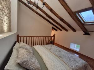 Maisons de vacances Les Volets Verts, ROUSSINES, CHARENTE, 16310 FRANCE : photos des chambres