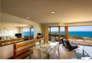 Absolute Beachfront Port Elliot Unit1 14 Merrilli Plc - No Linen Included