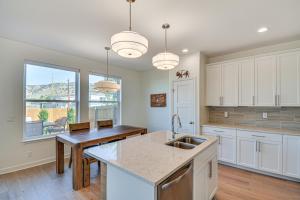 1 Mi to Dtwn Salida: Townhome w Fenced Yard!