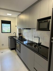 Apartamento Novo 3,3 Km da Villa Germânica
