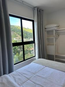 Apartamento Novo 3,3 Km da Villa Germânica