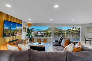 The Horizon Haven - Gem Show