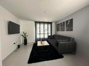 Modernos apartamentos cerca al Poblado