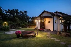 Hyeopjae Seaside & Forest - Ŭmbu-dong