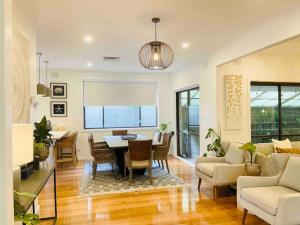 D132 Well Keep Secret Lake Home