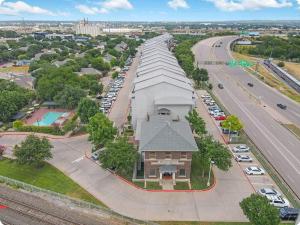 Vanity 2 Bedroom Loft Downtown Ft Worth