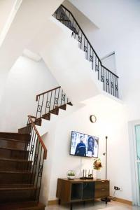 Near BTS Bearing Skytrain- Homey living Townhome - 4 Bedrooms