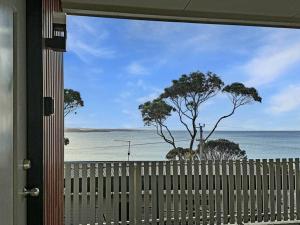 Stingray Bay of Fires Beach Chic