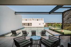 Deluxe Design 3BR with Pool, SPA, Gym, Kids Area