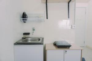 Good Deal and Nice Studio Green Pramuka City Apartment By Travelio