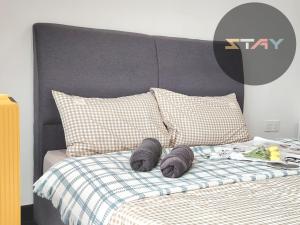 Almas Cozy Studio Escape Netflix 100mbps BySTAY