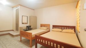 Kababayan Pensione House by RedDoorz