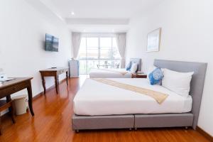 Baan Suan Khun Ta and Golf Resort