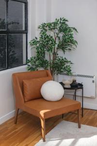 The Iron Loft on Collins - Heritage Industrial Charm