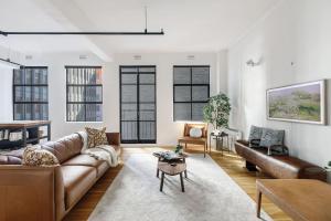 The Iron Loft on Collins - Heritage Industrial Charm