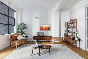 The Iron Loft on Collins - Heritage Industrial Charm