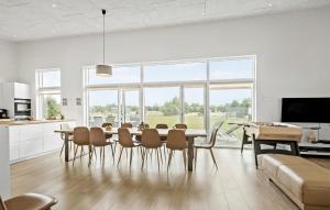 Lovely Home In Væggerløse With Sauna