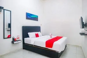 RedDoorz near Alun Alun Klaten - Mojosongo