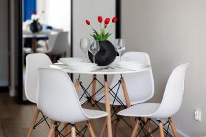 Cozy Studio Żupnicza with Parking by Noclegi Renters