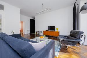 Atmospheric 1 Bedroom Apartment by Noclegi Renters