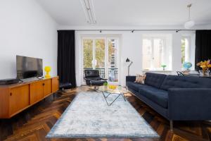 Atmospheric 1 Bedroom Apartment by Noclegi Renters