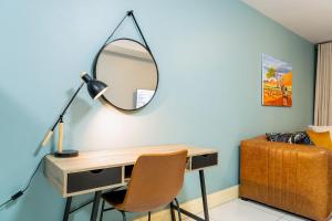 La Belle Luxury Suites - Two Executive Apartments with Pool & Gym Windhoek CBD