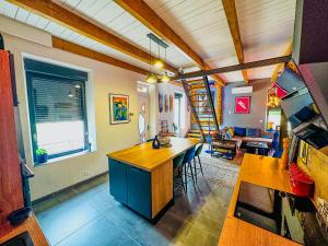 Loft Modern avec Jardin Piscine et Pool House