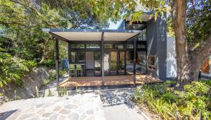 Coral Wood Self Catering Suites and B&B