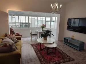 Relaxing sea facing apartment - Three Anchor Bay