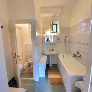 Fenyves Villa Balatonakarattya