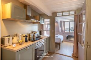 Appartements Dolphin View - 2nd floor - Beautiful flat with view of the port : photos des chambres