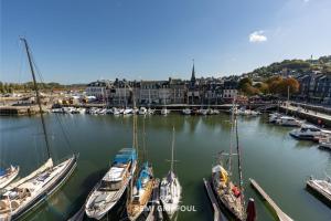 Appartements Dolphin view - 1st floor - Charming comfortable flat on the port : photos des chambres