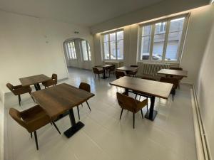 Hotel Clermont Airport