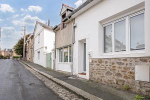 Maisons de vacances A 200m de la plage, maison cosy pour 4 : Maison de Vacances